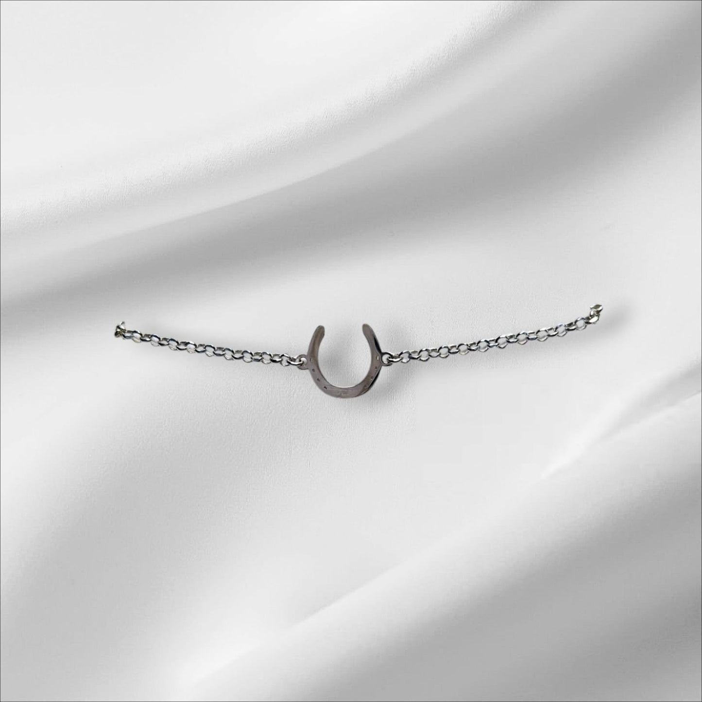 Inset Horseshoe Pendant Bracelet