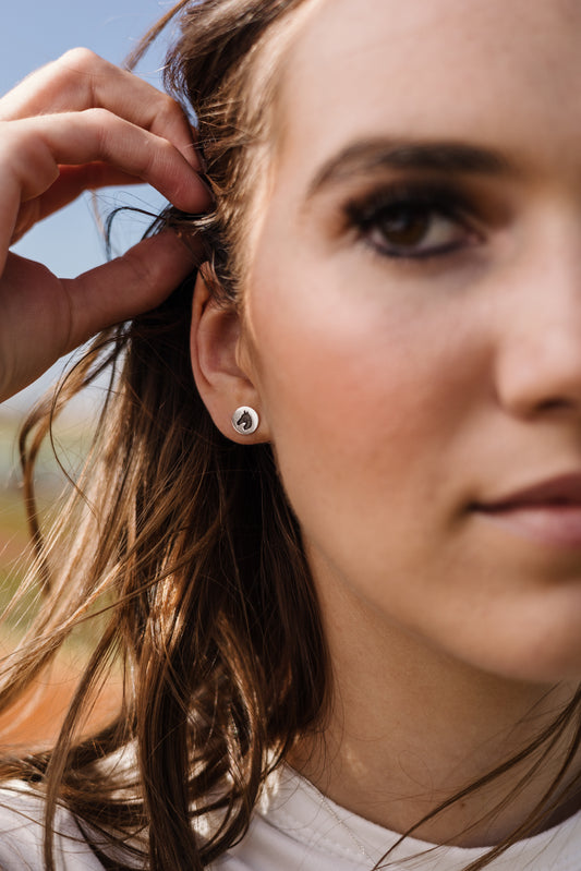 Round Disk Horse Earrings